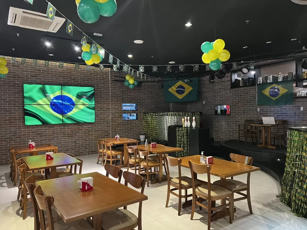 Futebol e Boliche! O Yex! também é uma das opções para ver à Copa do Mundo em SJC