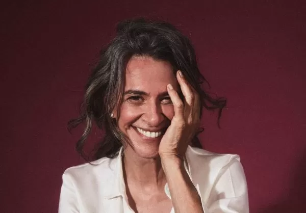 Cantora Simone