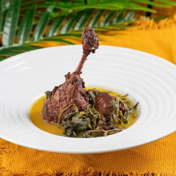Prato Rabada no Tucupi., do restaurante de comida amazònica Yasaí