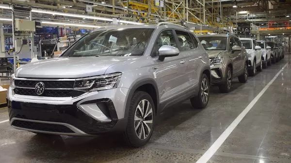 Linha de montagem do veículo SUV Taos da Volks, que teve acordo coletivo aprovado por funcionários em Taubaté