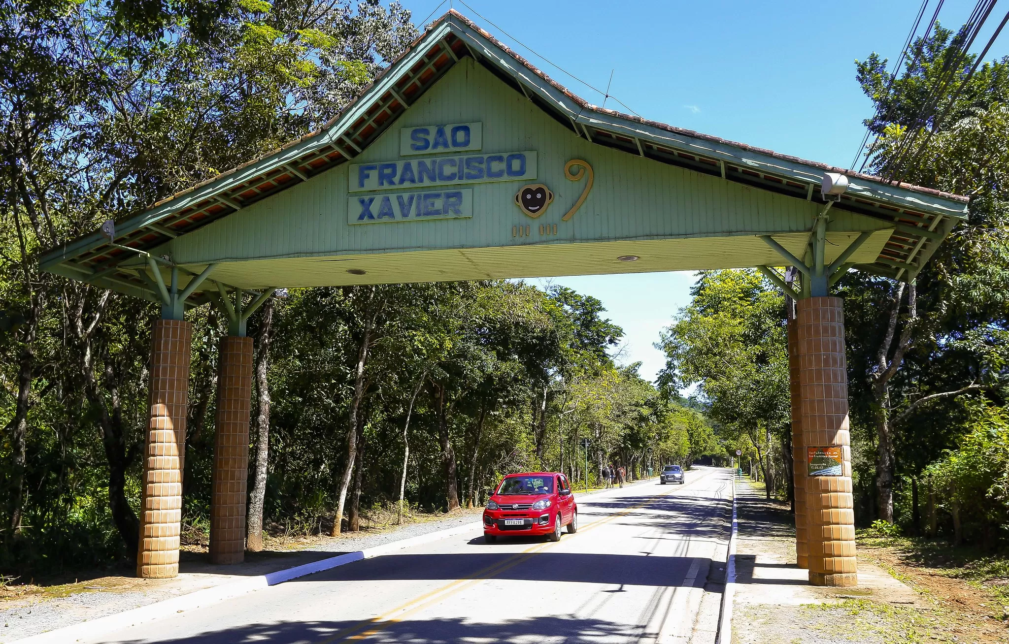 portal de entrada do distrito de são francisco xavier, que deve ganhar base da polícia civil e novas câmeras