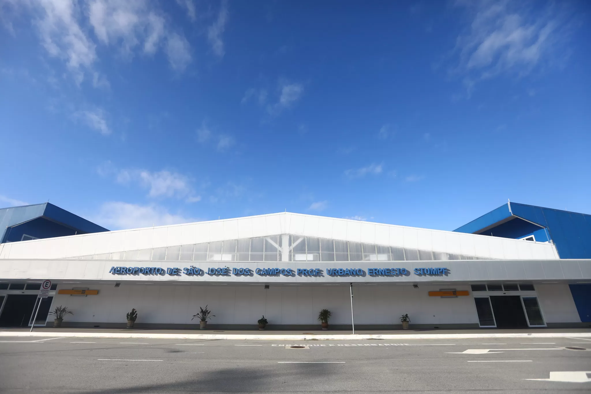 Aeroporto Internacional Professor Urbano Ernesto Stumpf