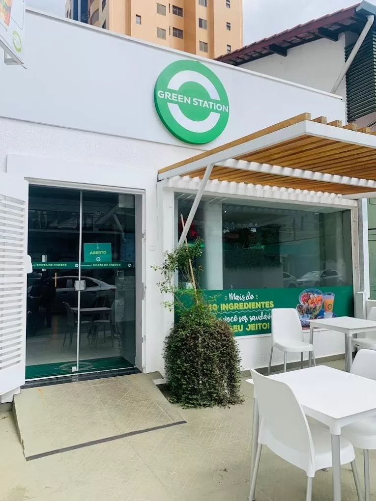 Fachada do Green Station, restaurante de comida saudável em SJC.