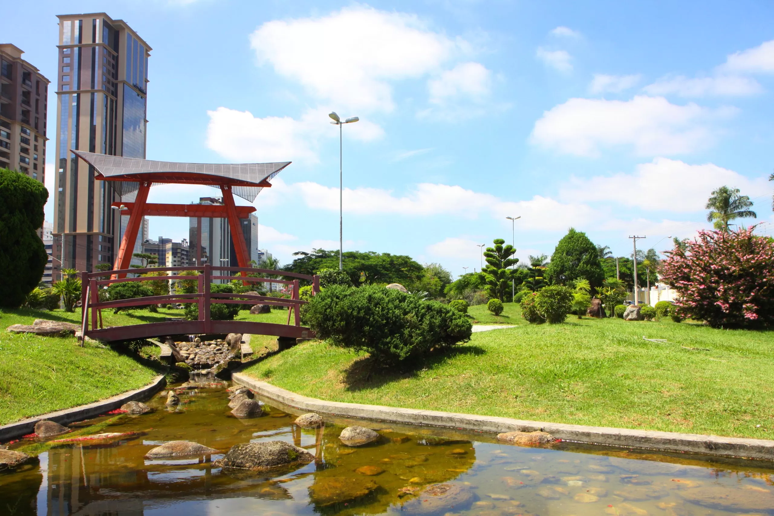 Praça do Torii, em São José dos Campos, cidade que aparece como terceira mais segura do Brasil, entre cidades acima dos 500 mil habitantes