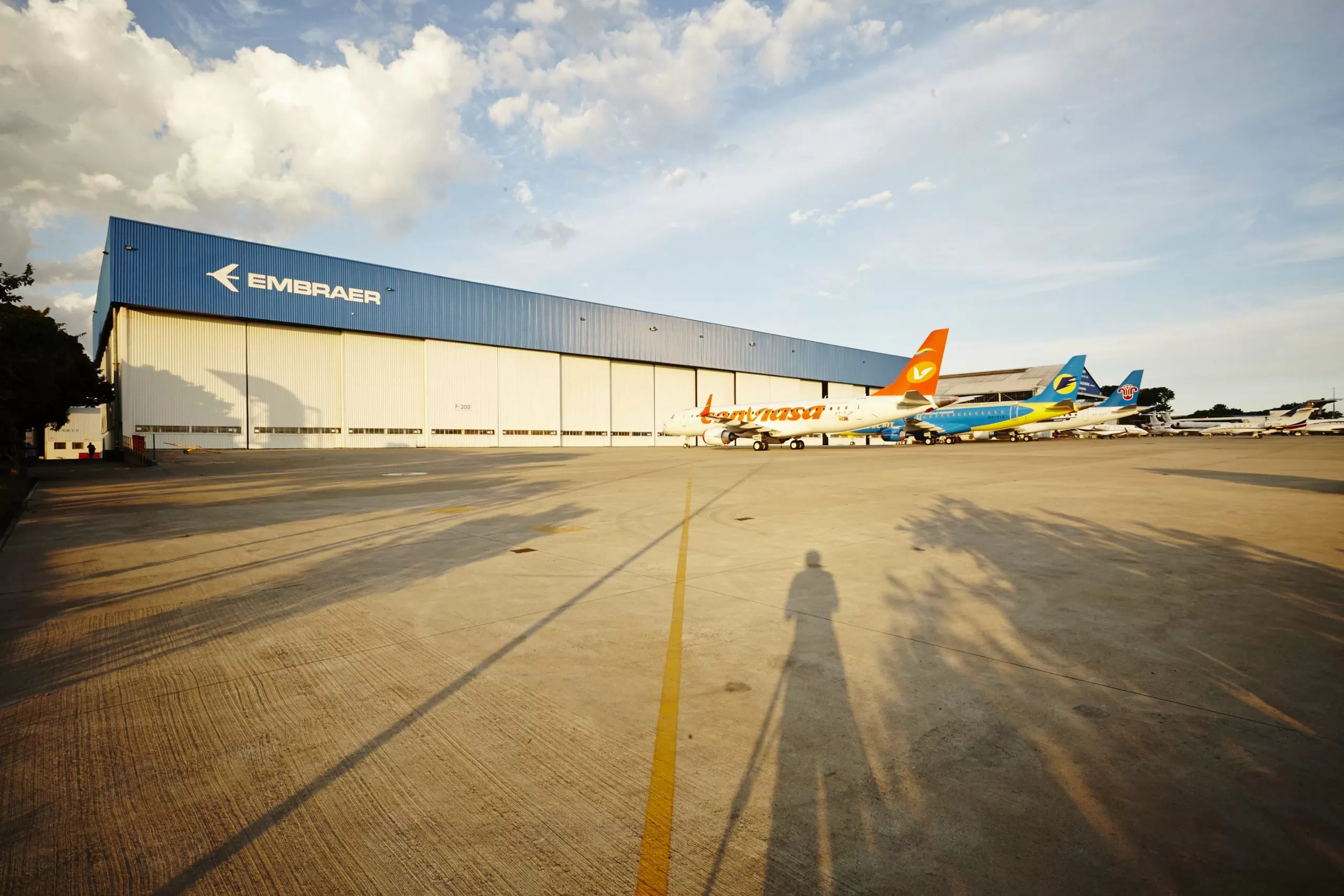 hangar da embraer em sjc