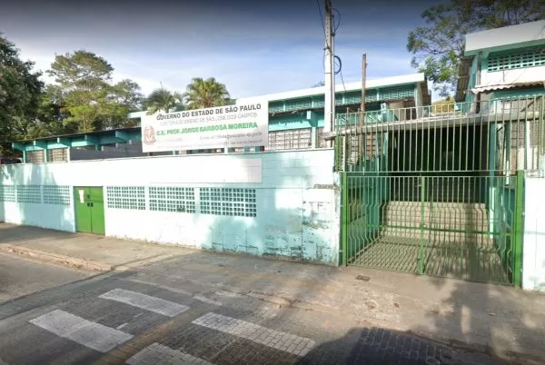 Homem é preso após invadir escola e agredir aluno em SJC