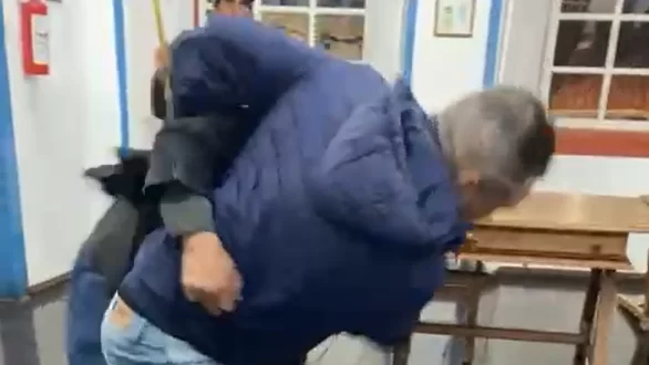 Briga entre vereadores encerra sessão da Câmara de Paraibuna