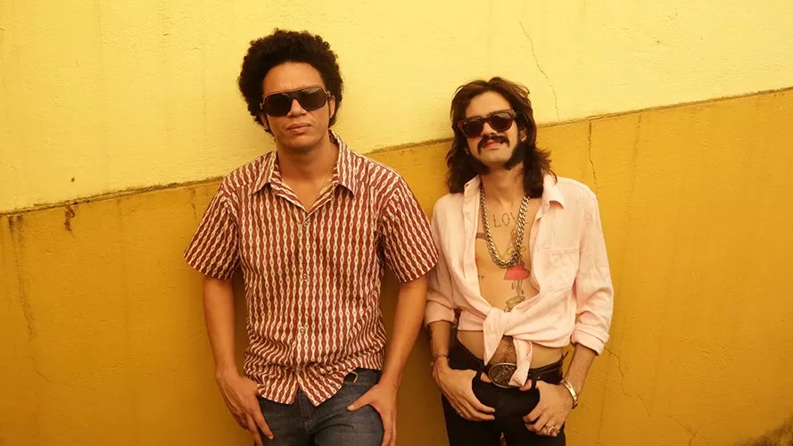 Bar de Quinta vira pista de lambada com a banda Figueroas em São José
