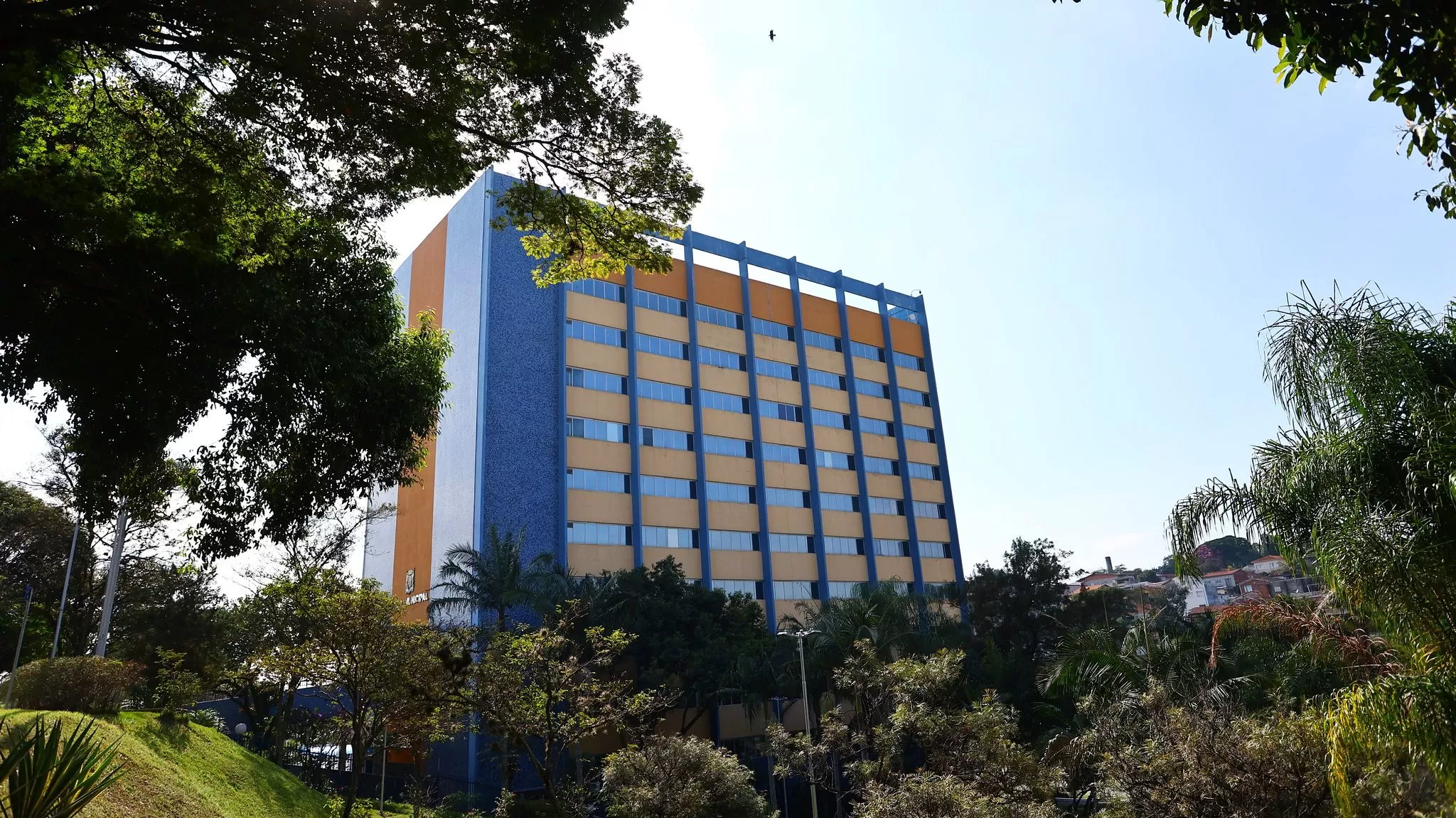 Feriado do Servidor: veja o que funciona em São José dos Campos nesta segunda e terça