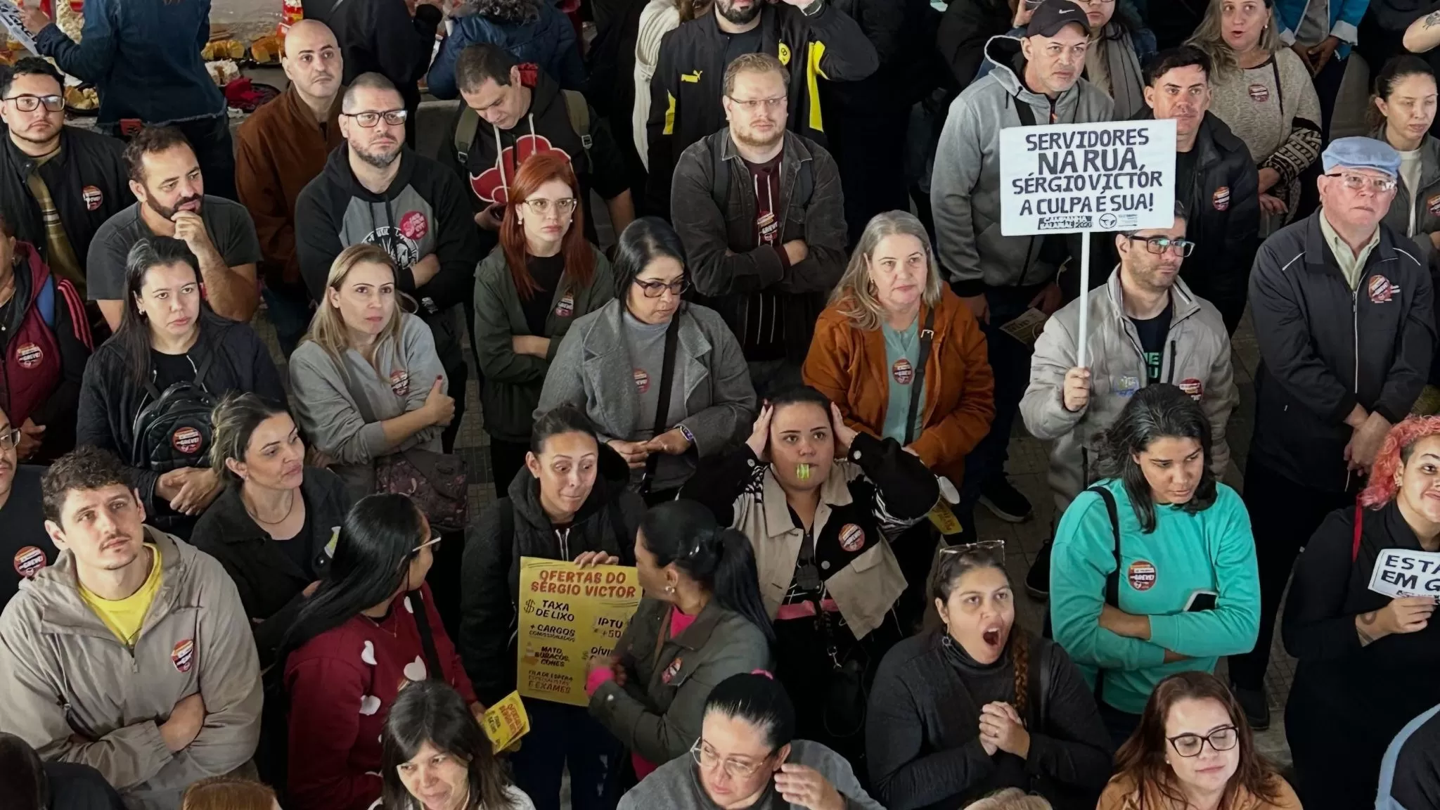 Servidores municipais de Taubaté votam proposta da Prefeitura em assembleia nesta terça; greve completa 15 dias