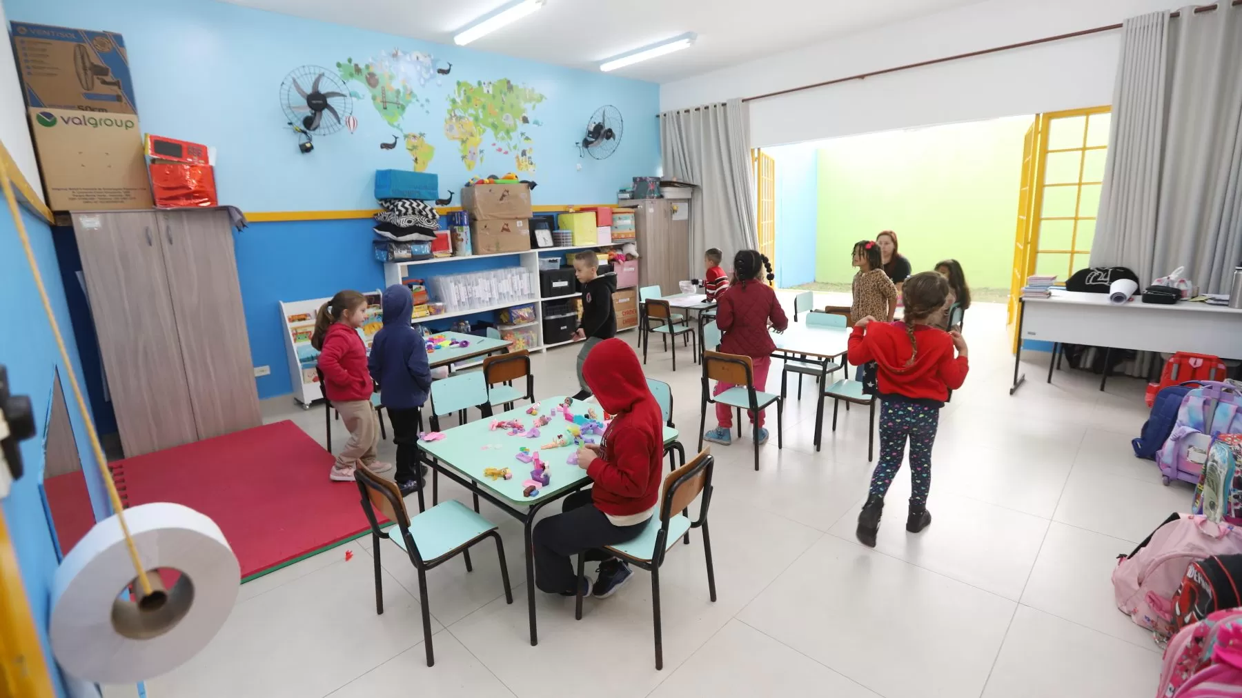 Creche e EMEIs têm reinauguração após grandes reformas no Bandeira Branca e no Parque Califórnia, em Jacareí