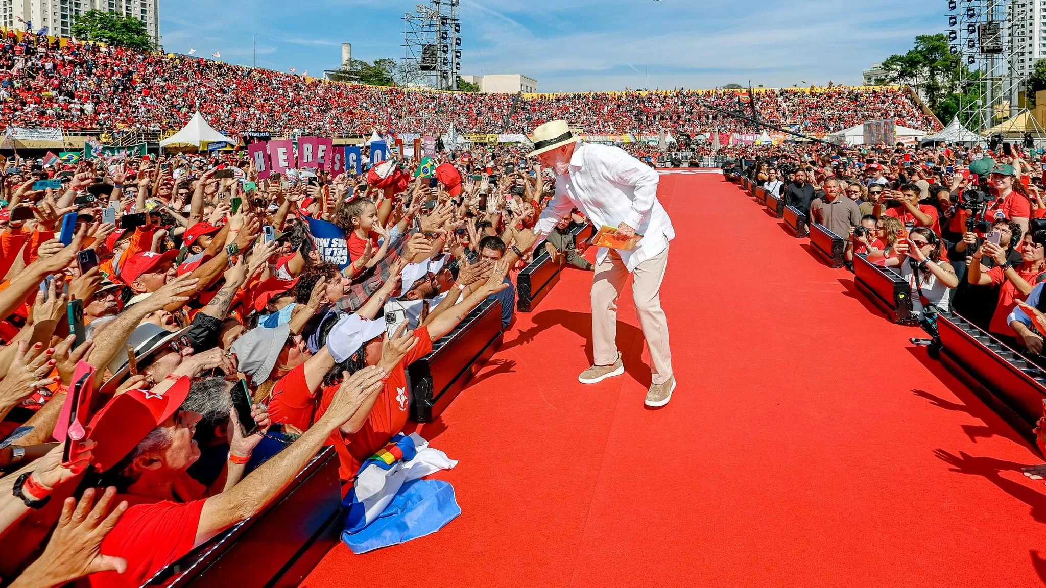 Lula inicia campanha com discurso contra a direita, críticas a Bolsonaro e foco no combate ao crime